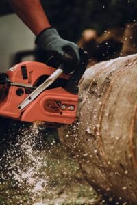Schnittschutzhandschuhe für Arbeit, Werkstatt und Baustelle im Vergleich