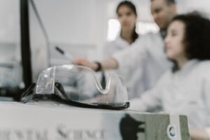 Schutzbrille im Einsatz als persönlicher Augenschutz
